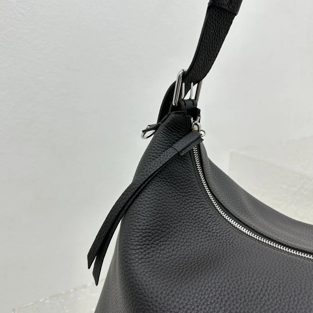 르메르 벨트 호보백 라지 다크브라운 가방 상세 이미지 6