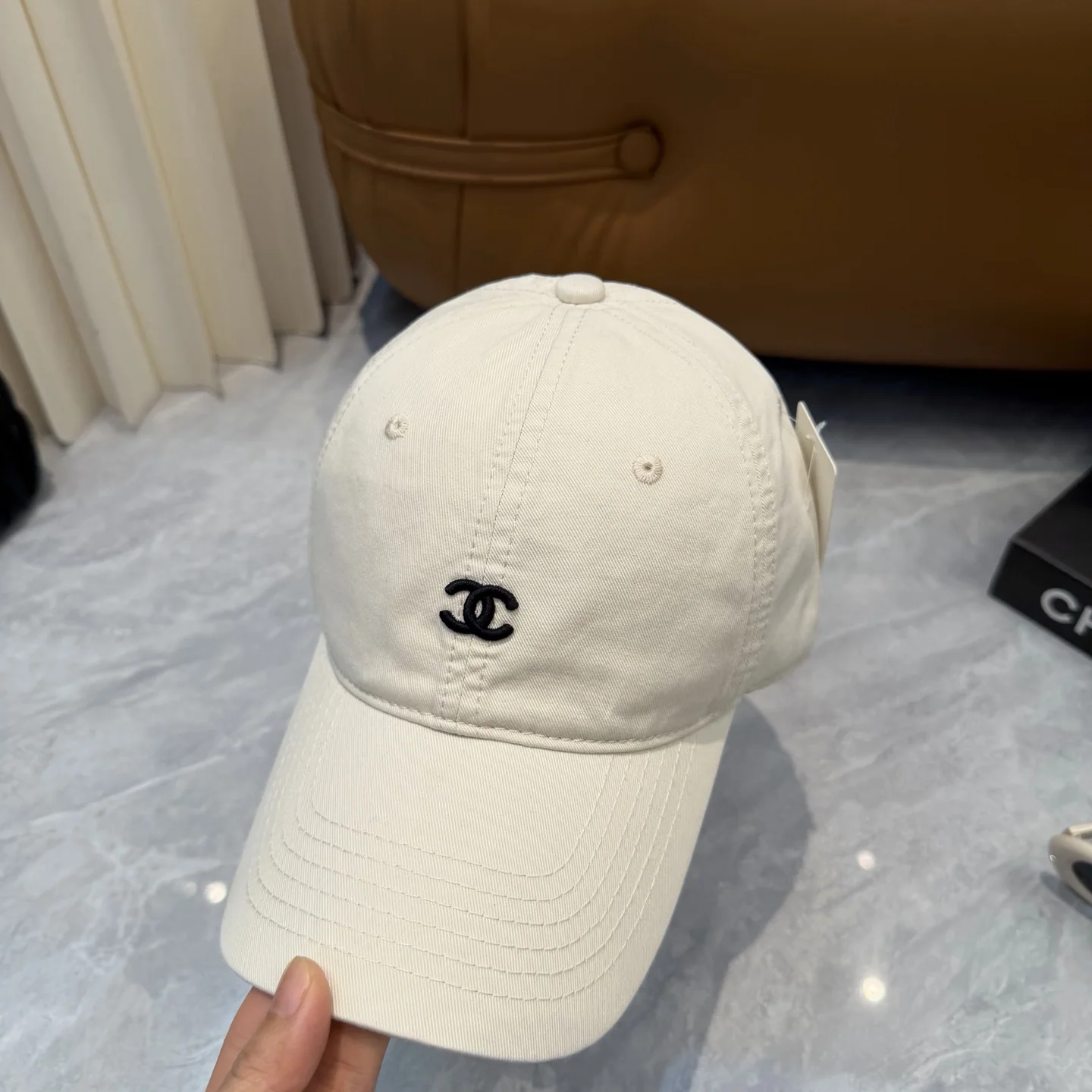 샤넬 자수 로고 베이스볼 모자 상세 이미지 2