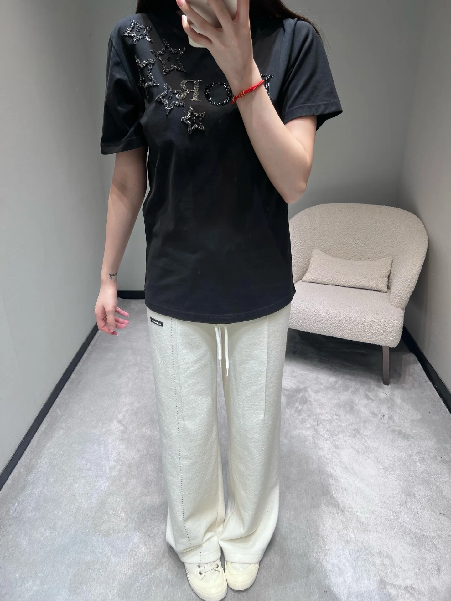 디올 CD 스타 장식 별 반팔 티셔츠 2026 SS 상세 이미지 8