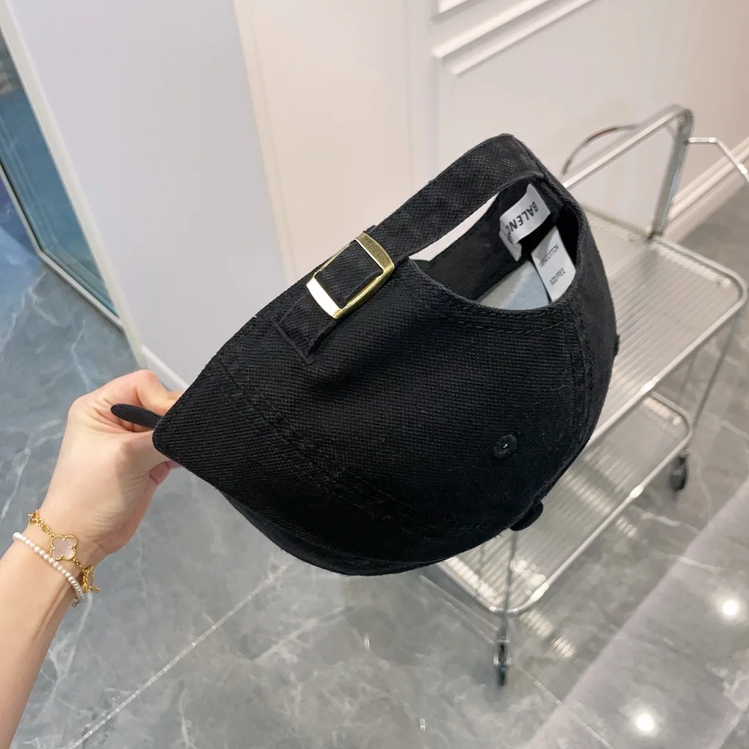 발렌시아가 워시드 면 베이스볼캡 상세 이미지 8