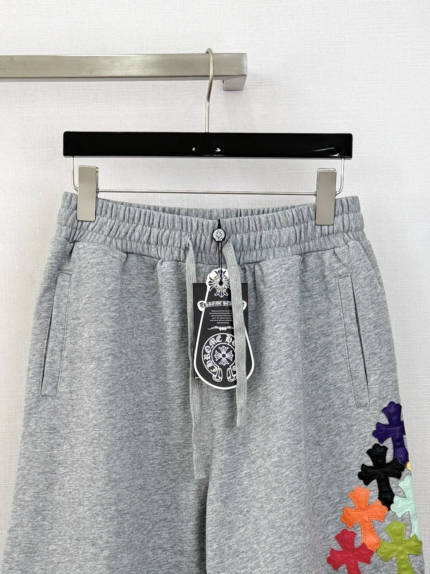 크롬하츠 컬러풀 가죽 크로스 남성 반바지 상세 이미지 3