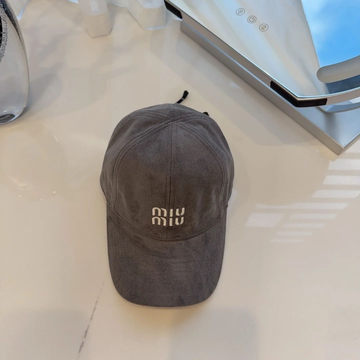미우미우 모자 81381 Miu Miu Cap 상세 이미지 1