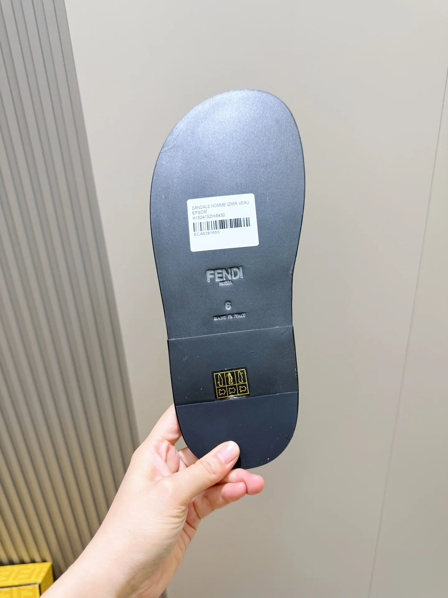 펜디 본피 가죽 스트랩 남성 샌들 상세 이미지 6
