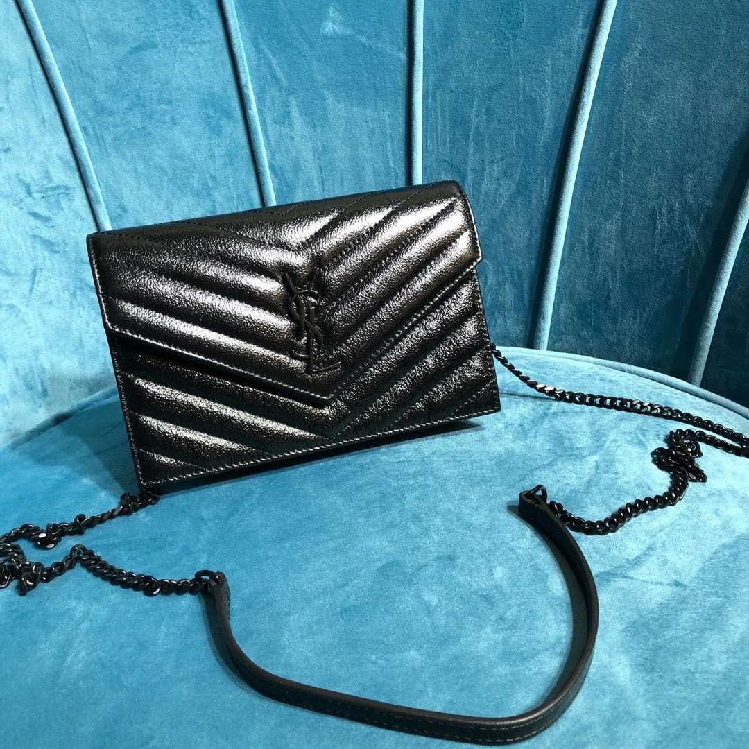 생로랑 YSL 메탈 로고 가죽 플랩 지갑 상세 이미지 1