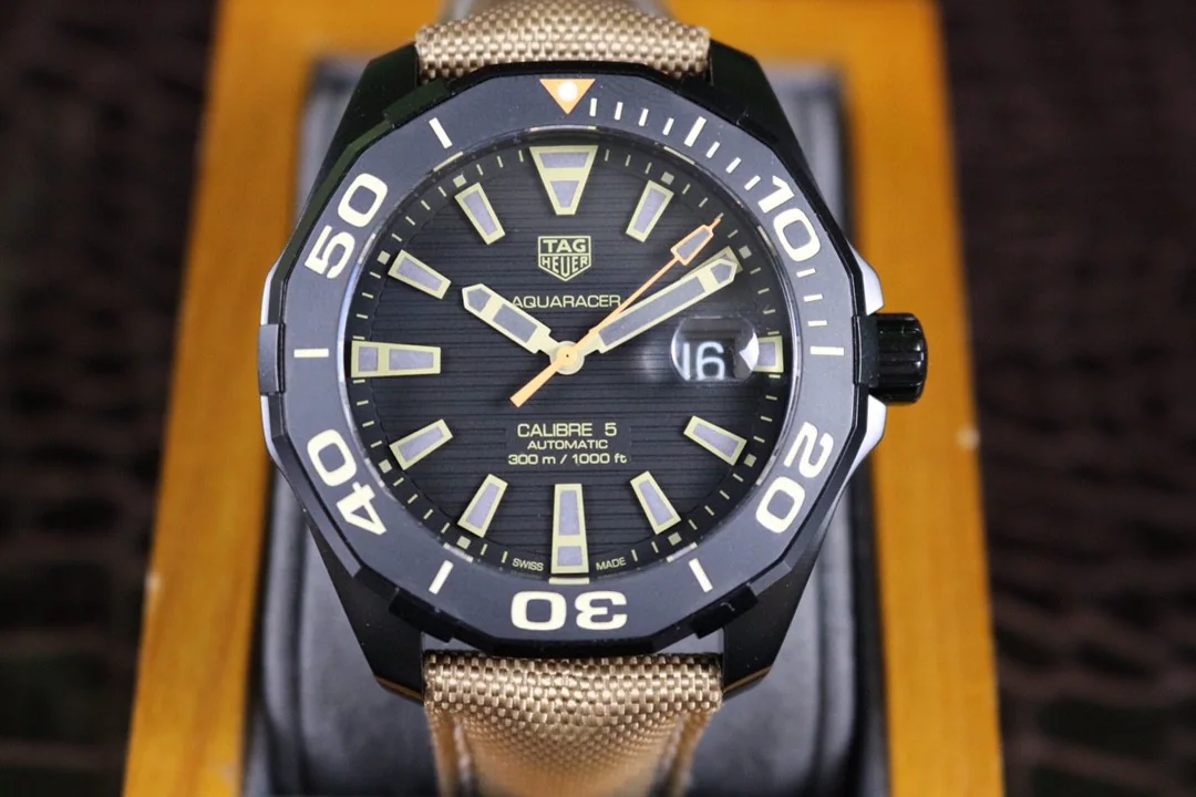 태그호이어 아쿠아레이서 다이버 오토매틱 남성 시계 레플리카 45492 TAG Heuer