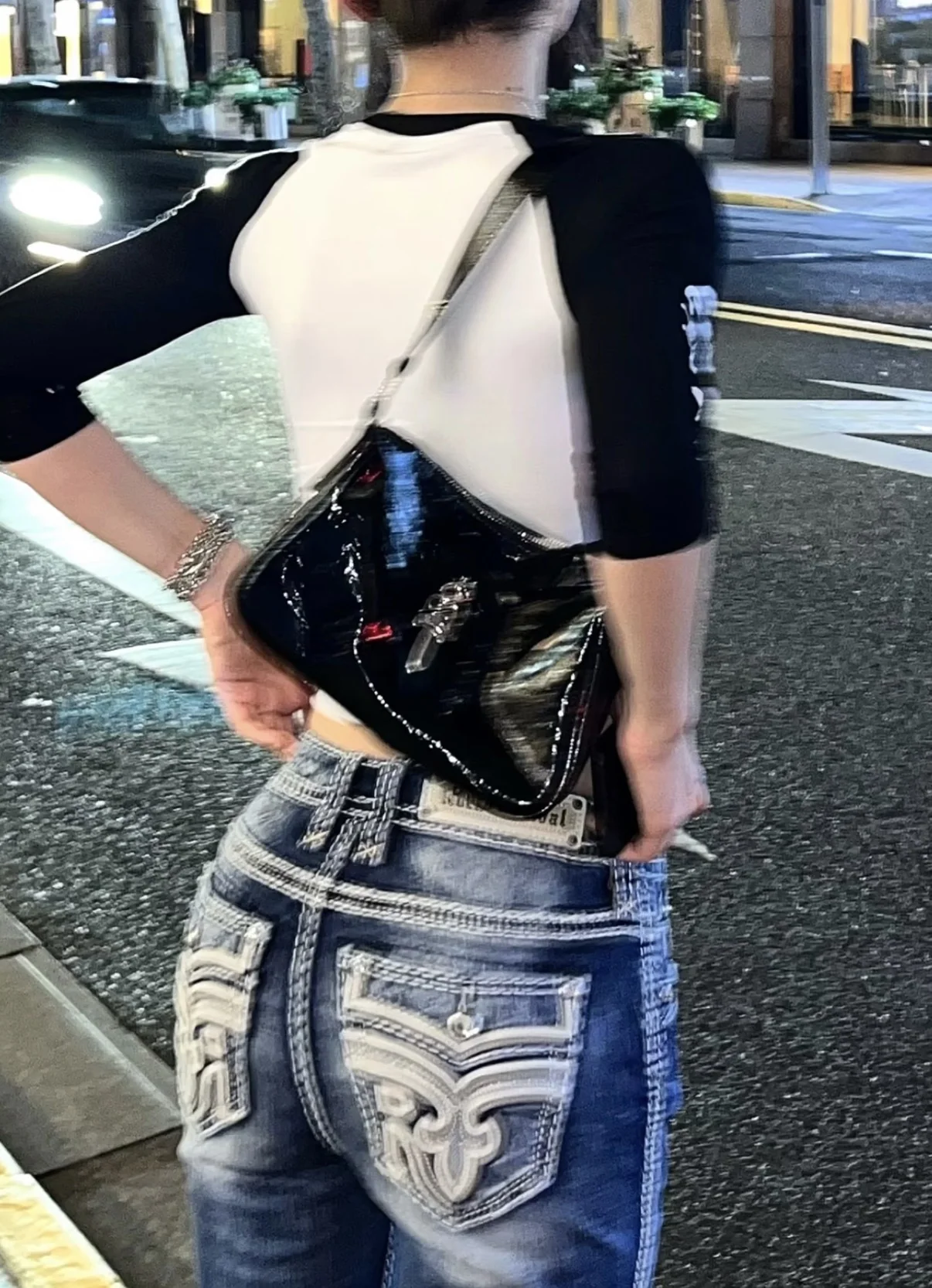 크롬하츠 블랙 페이턴트 레더 가방 상세 이미지 11