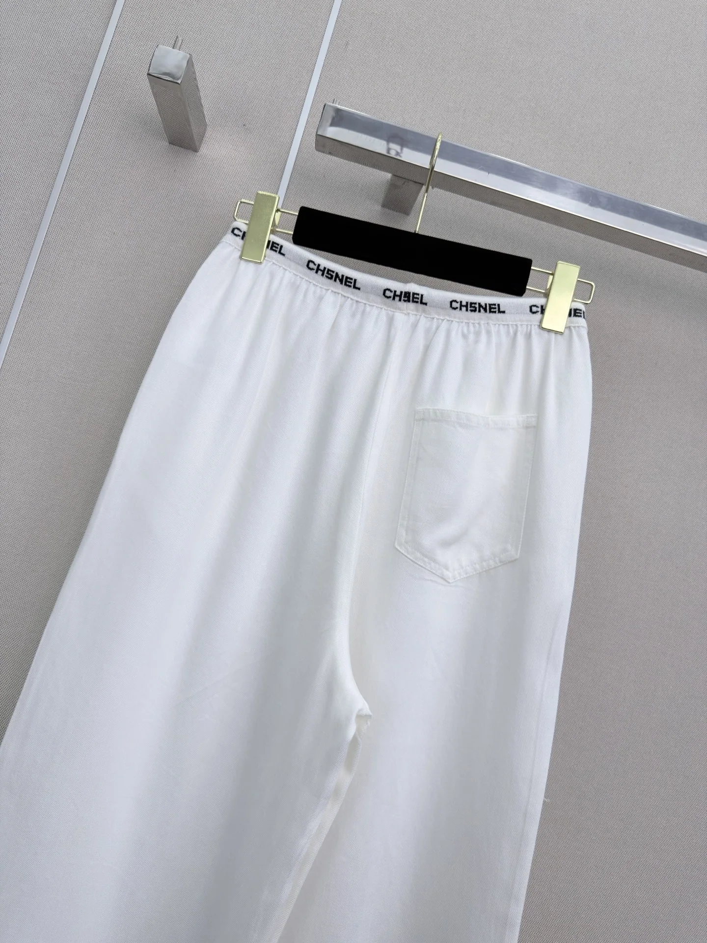 샤넬 레터 프린트 고무 허리 텐셀 와이드 팬츠 상세 이미지 8