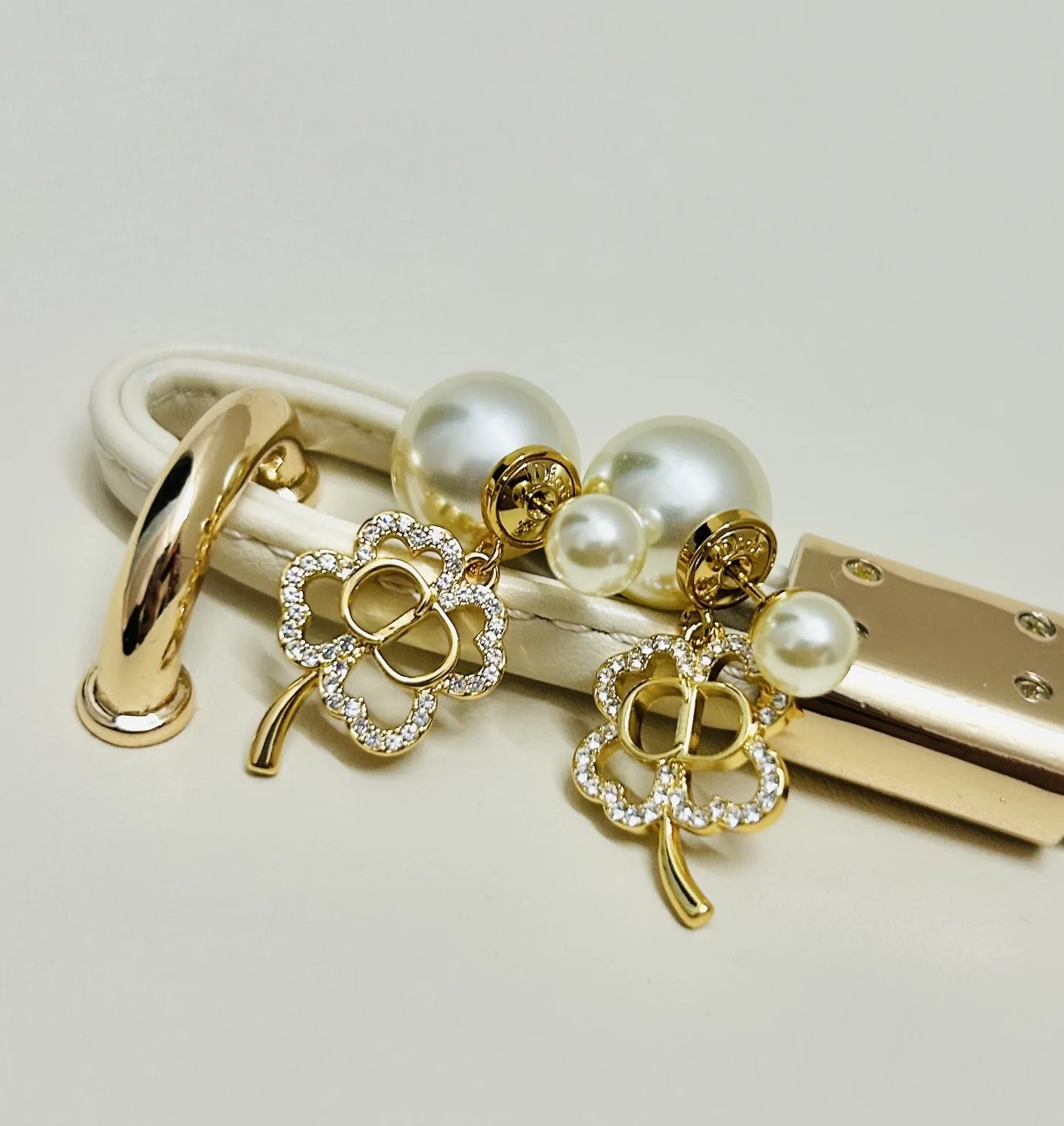 디올 귀걸이 60348 Dior Earrings 상세 이미지 5