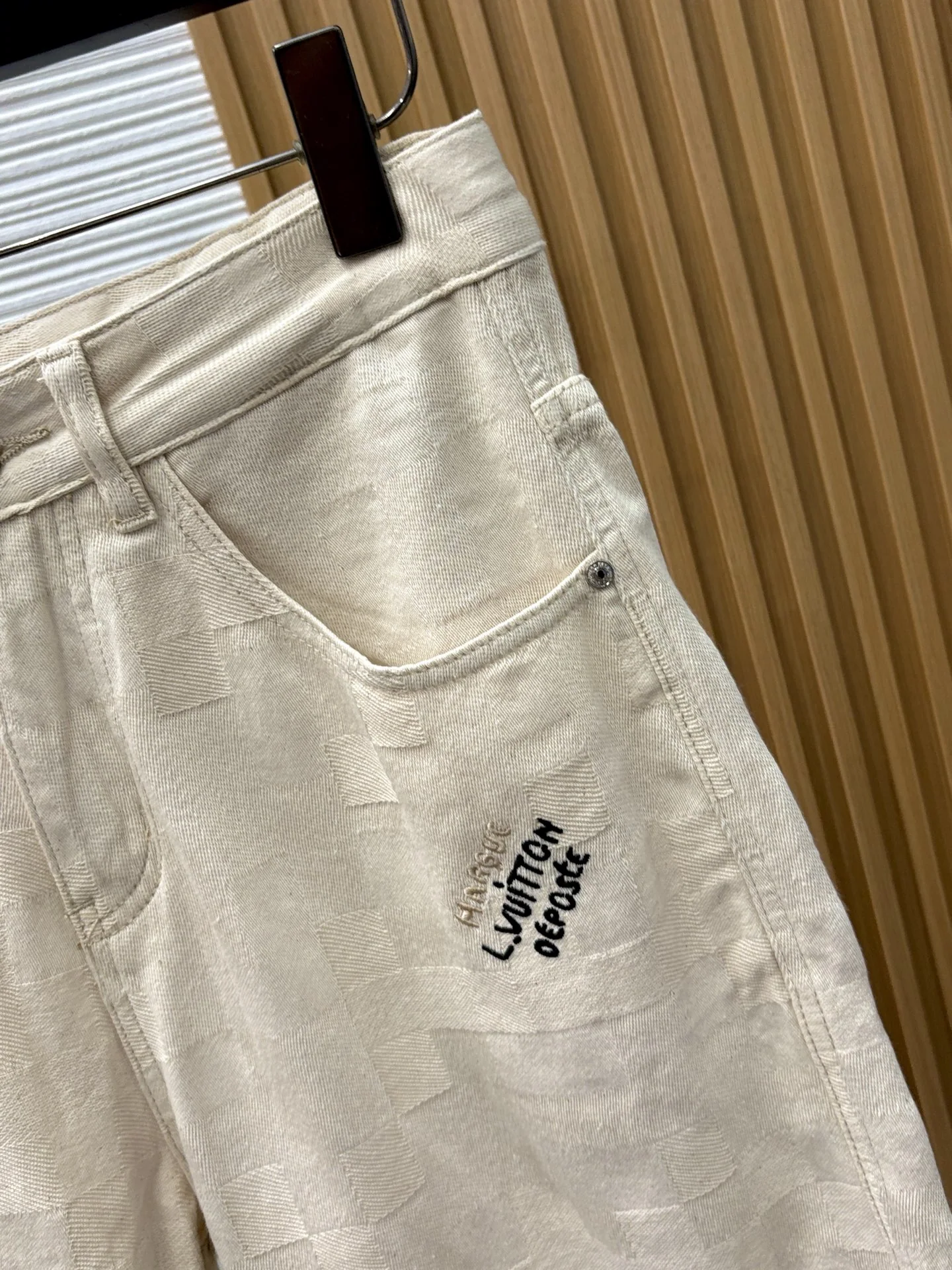 루이비통 남성 반바지 68964 Louis Vuitton Shorts 상세 이미지 4