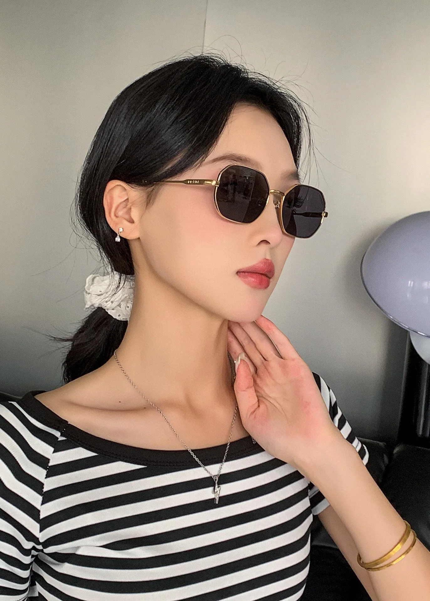 프라다 선글라스 56473 Prada Sunglasses 상세 이미지 2