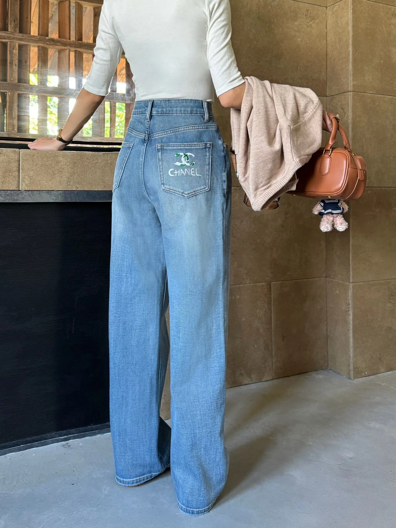 샤넬 스트레이트 레그 데님 여성 바지 상세 이미지 2