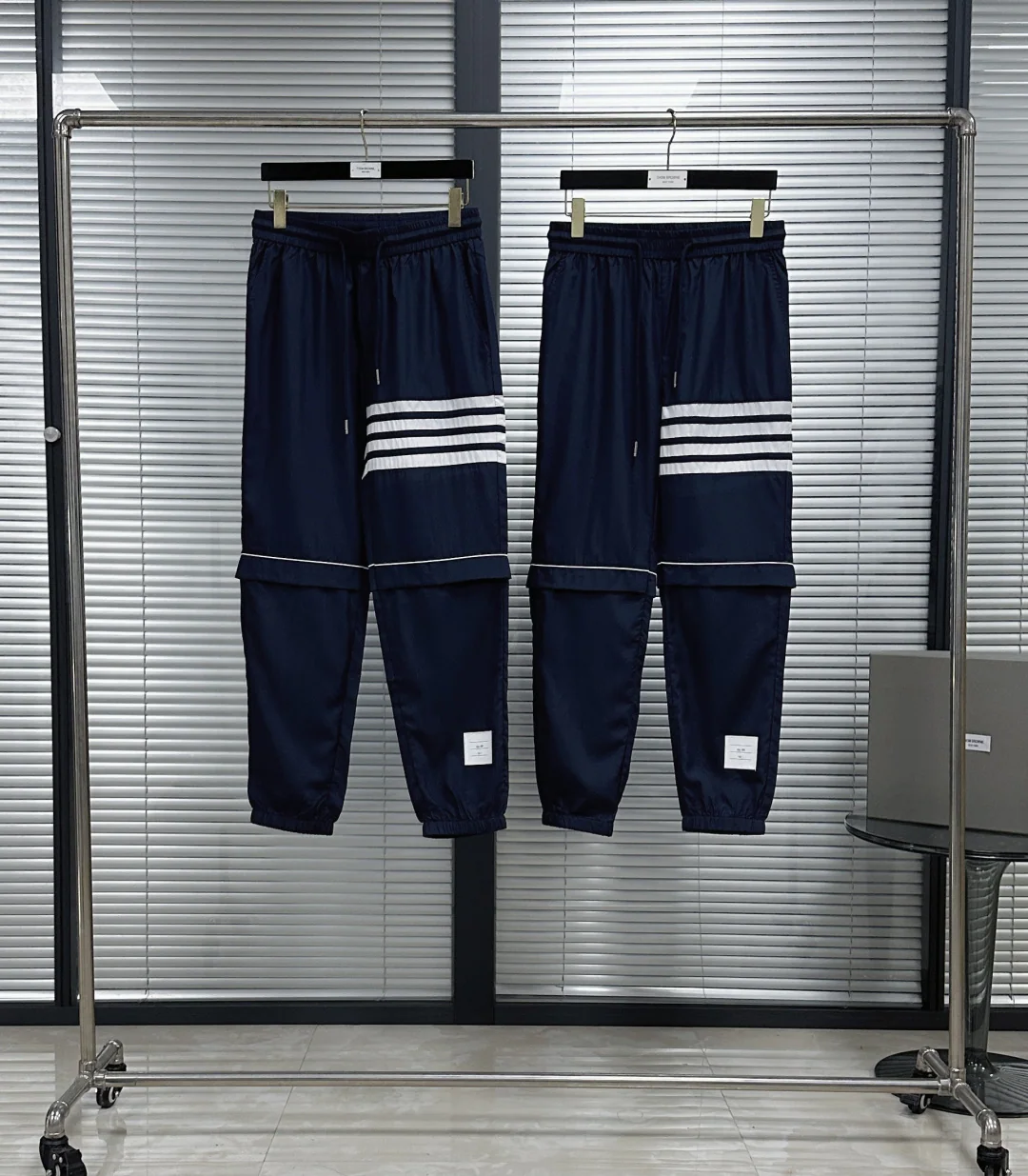 톰브라운 컬러 블록 나일론 긴 바지 142958
