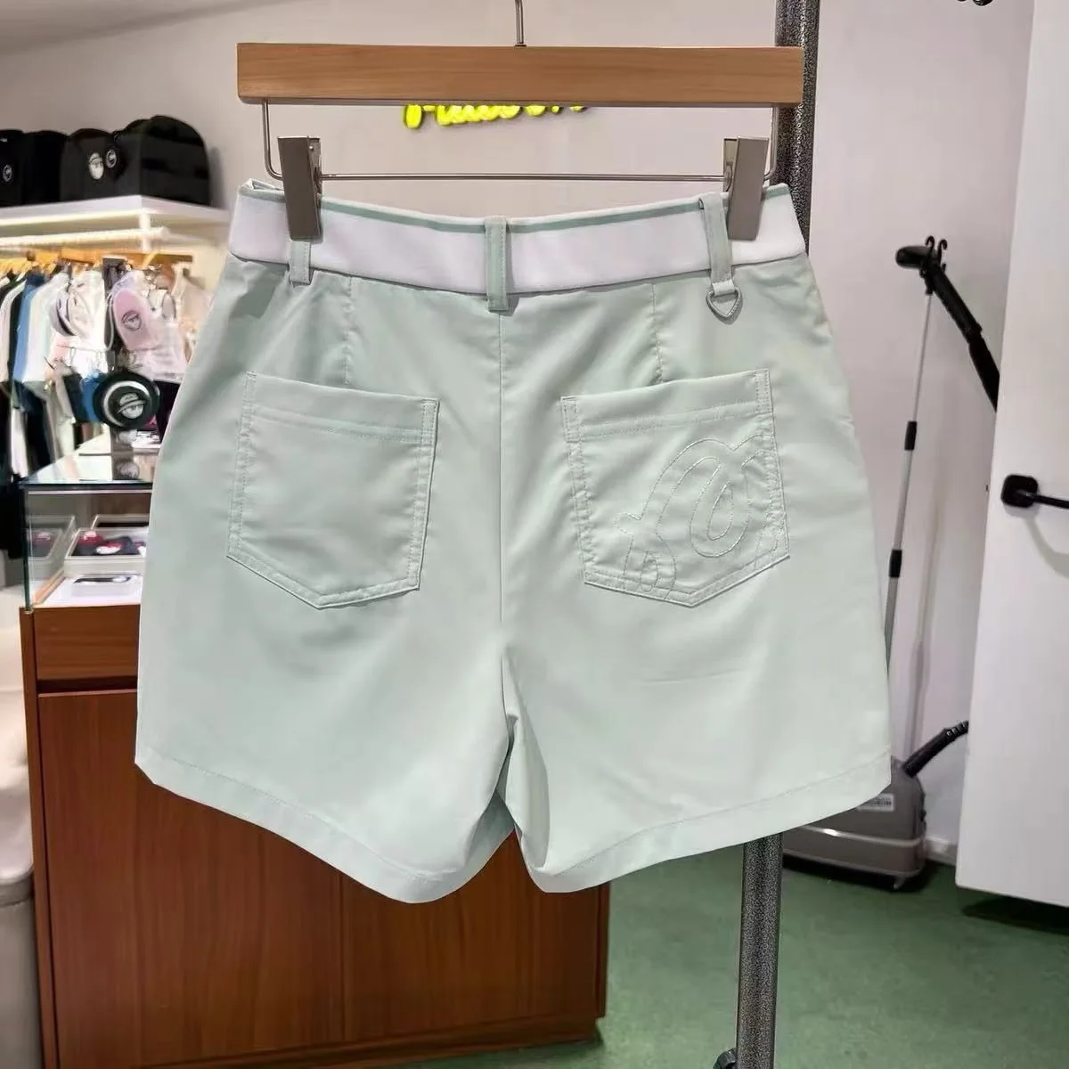 말본 여성 쿨링 레터 반바지 상세 이미지 5