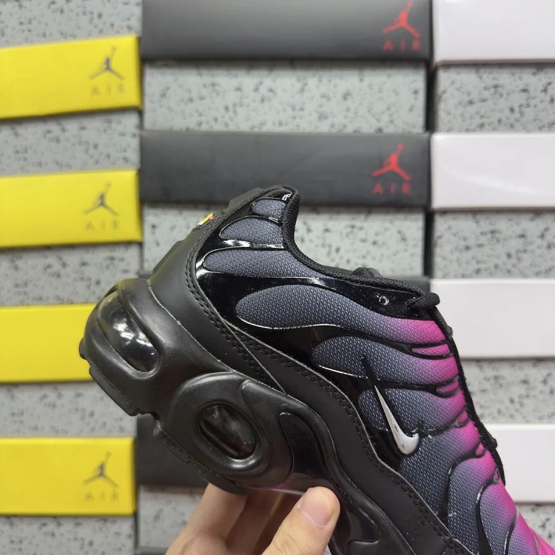 나이키 [BD] 에어 맥스 플러스 FJ5981-010 201915 Nike Air Max Plus Black Pink 상세 이미지 2