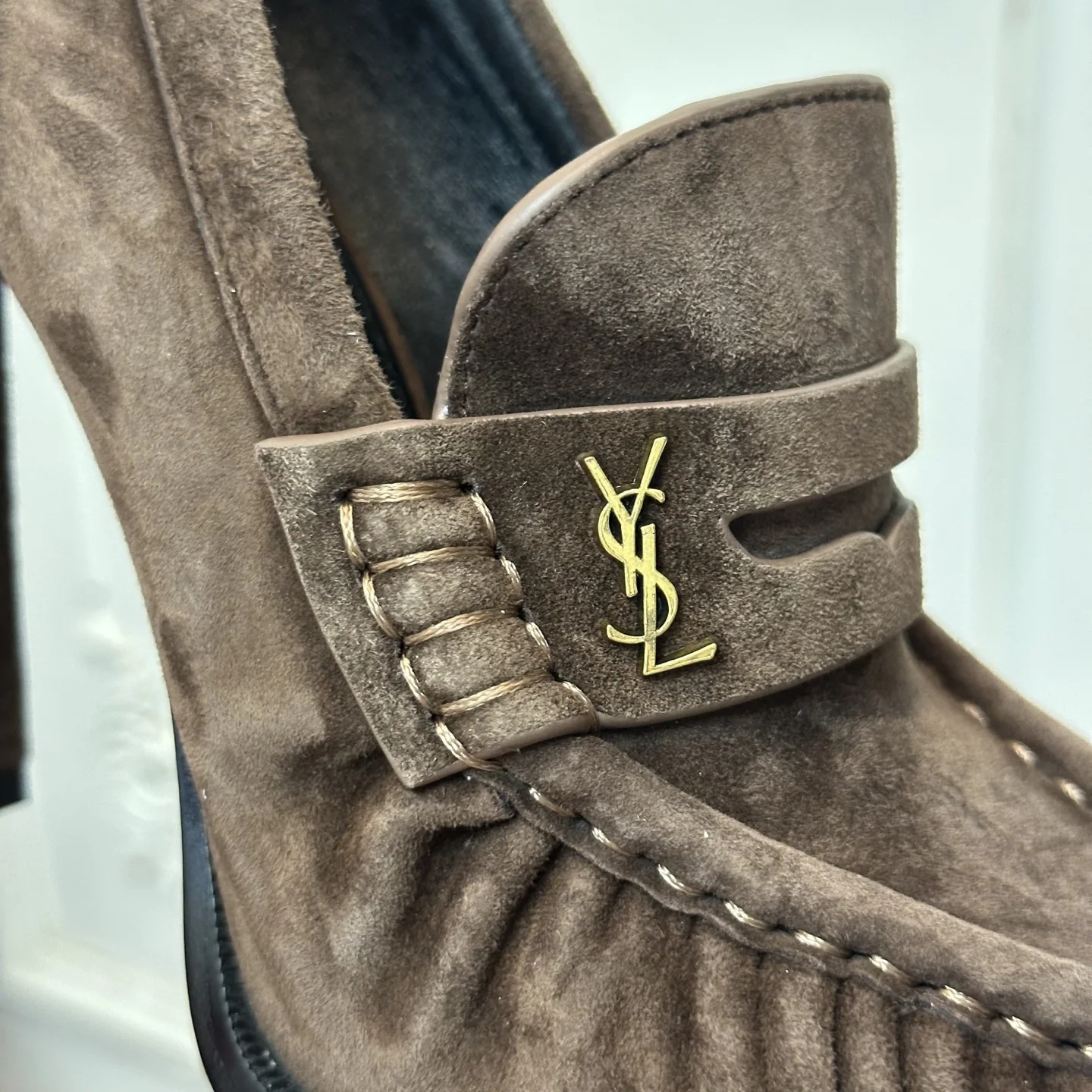 생로랑 YSL 앞코 덮인 플랫 뮬 상세 이미지 5