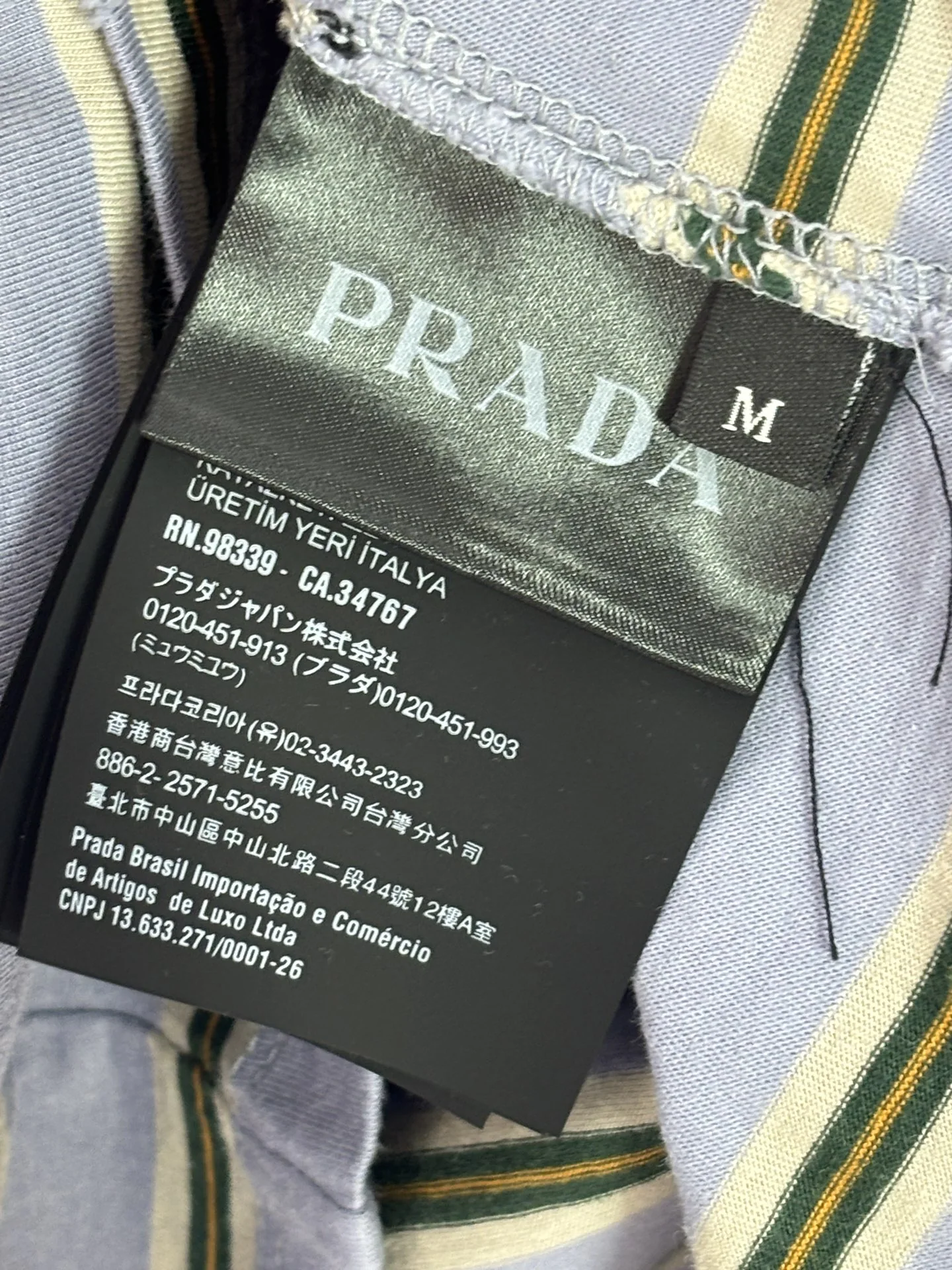 프라다 자수 로고 남성 긴팔 티셔츠 상세 이미지 11
