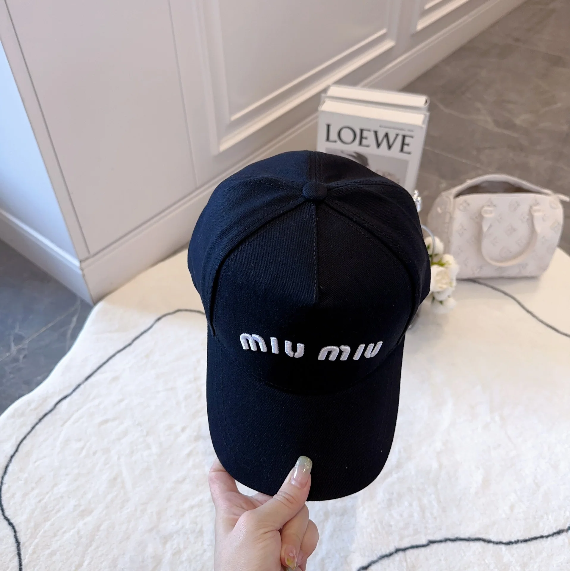미우미우 모자 79411 Miu Miu Cap 상세 이미지 3