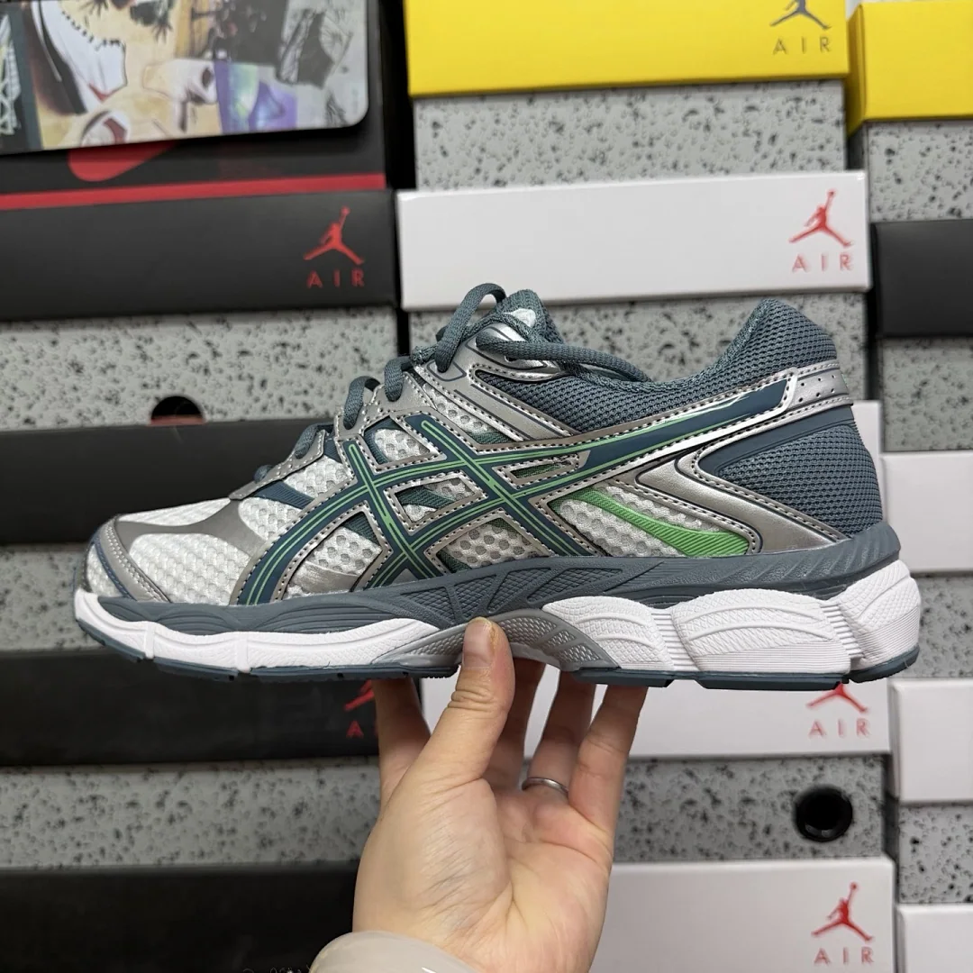 아식스 [TOP] 젤 큐뮬러스 16 1203A733-100 200298 Asics Gel-Cumulus 16 White Ironclad 상세 이미지 3
