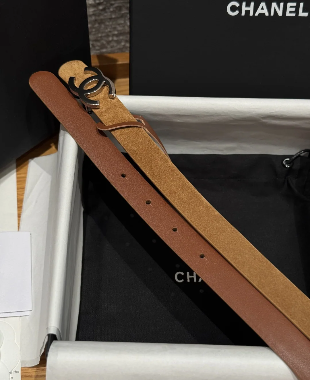 샤넬 양면 카프스킨 더블 C 벨트 상세 이미지 4