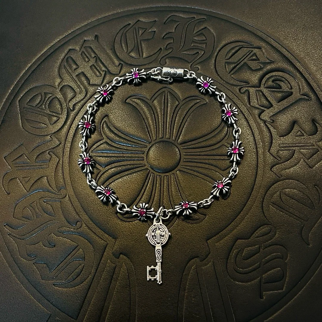 크롬하츠 클래식 크로스 엠보스 팔찌 상세 이미지 1