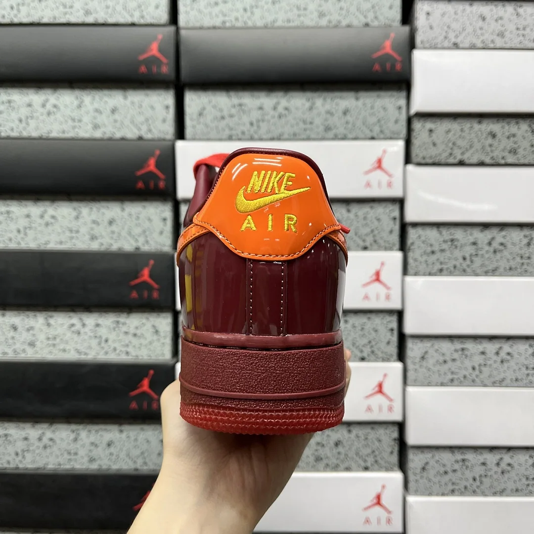 나이키 [GX] 에어 포스 1 로우 IO4489-601 202029 Nike Air Force 1 Low Patent Leather Dark 상세 이미지 8