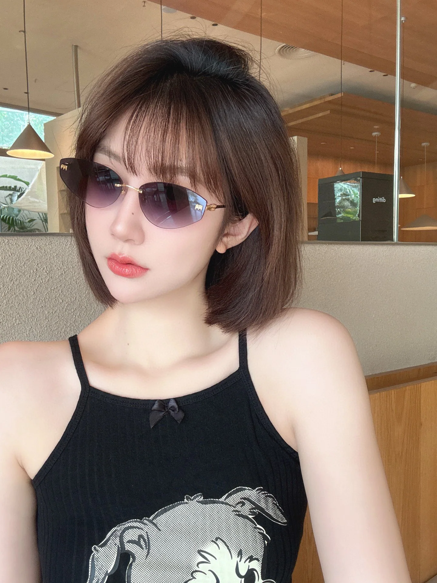 미우미우 VMU 75 ZS 선글라스 상세 이미지 2