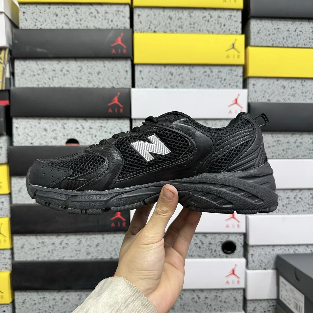 뉴발란스 [WZ] 530 MR530FB1 202047 New Balance 530 Black 상세 이미지 2