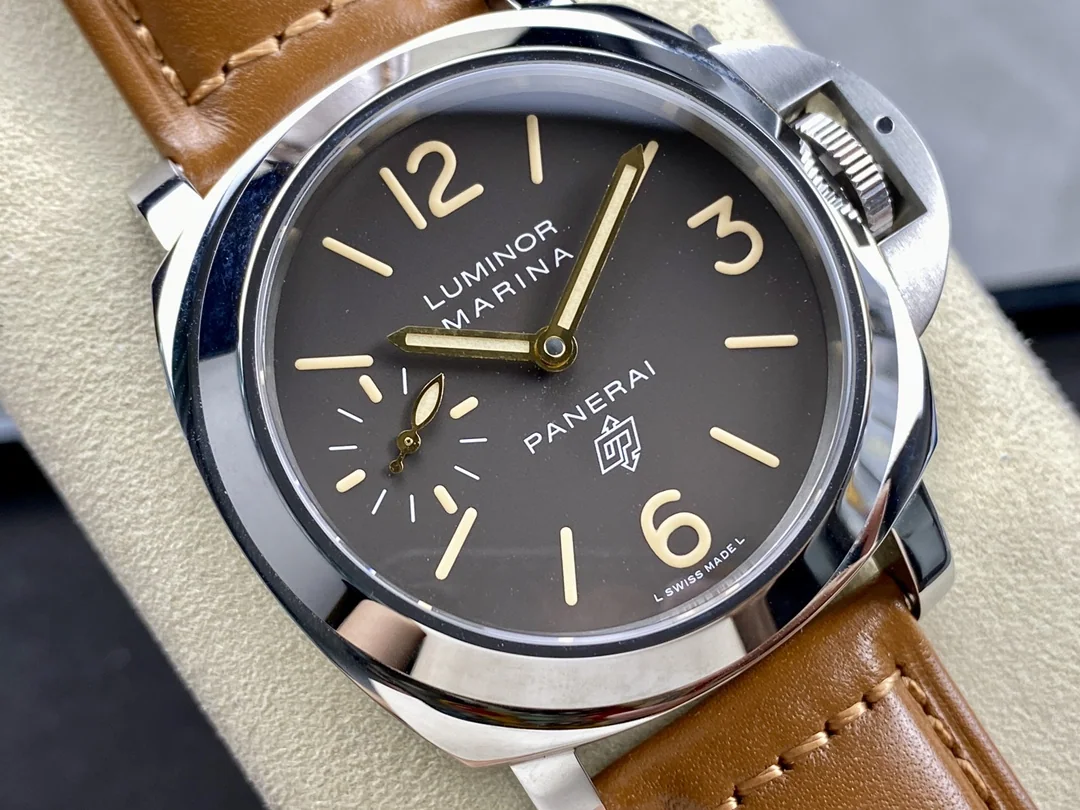 파네라이 PAM632 로즈골드 수동 시계 상세 이미지 2