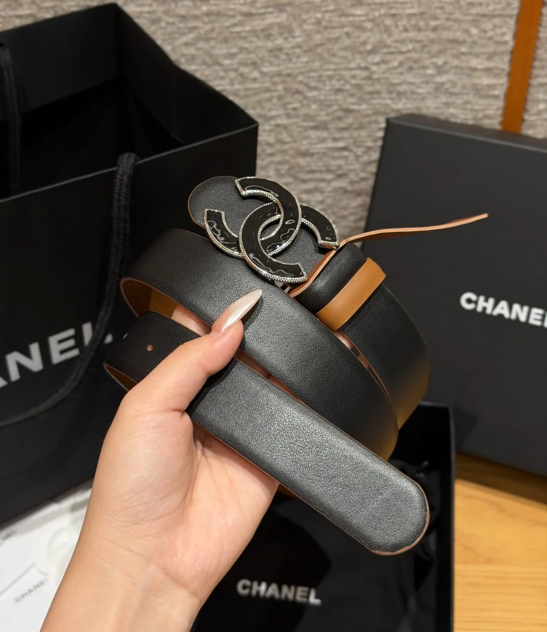 샤넬 리버시블 카프스킨 버클 벨트 상세 이미지 2