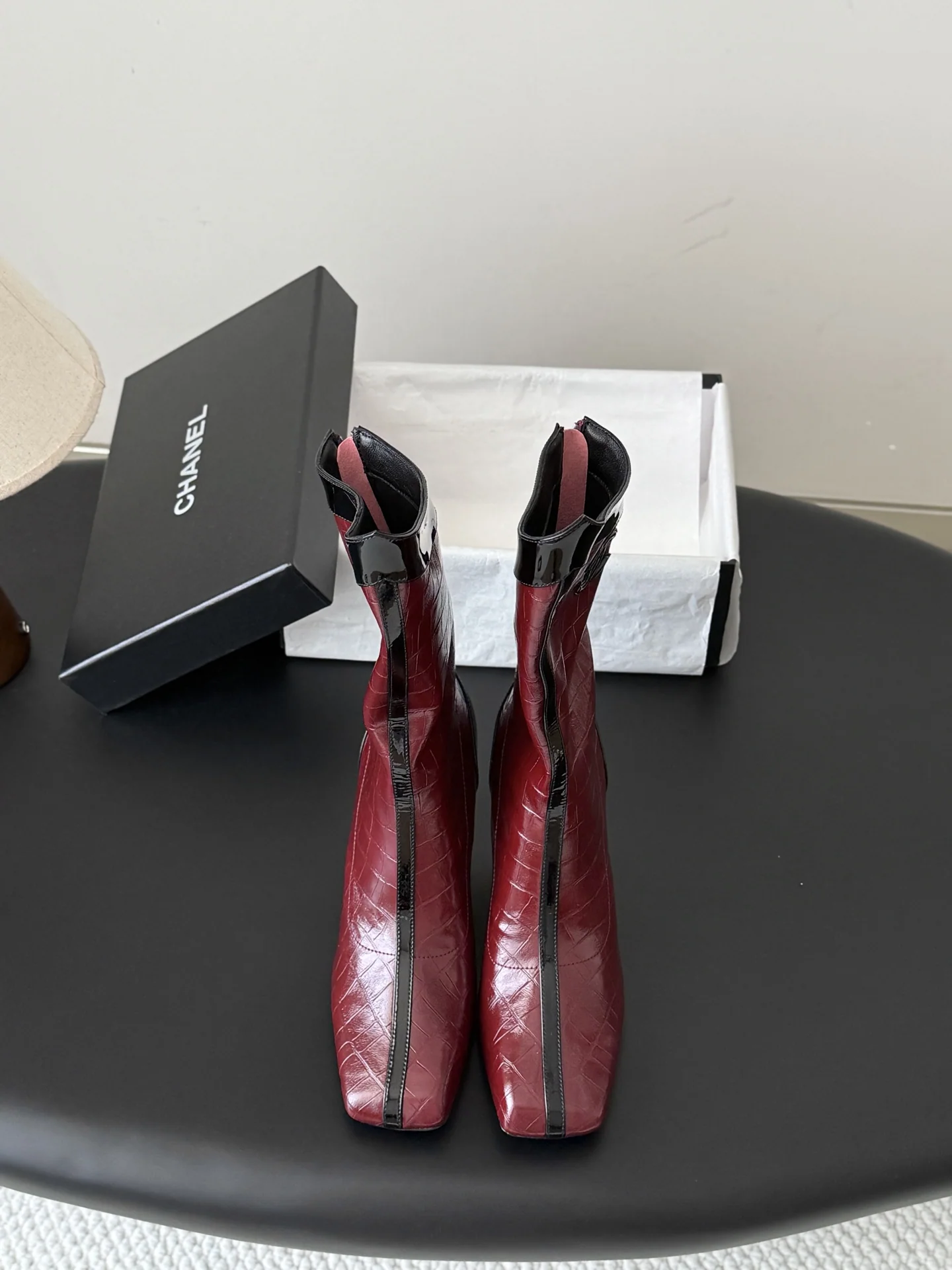 샤넬 메티에다르 더블 C 부츠 151613