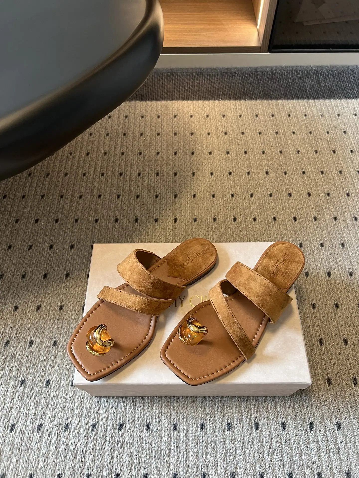 지미추 신발 147996 Jimmy Choo Sandals 상세 이미지 2