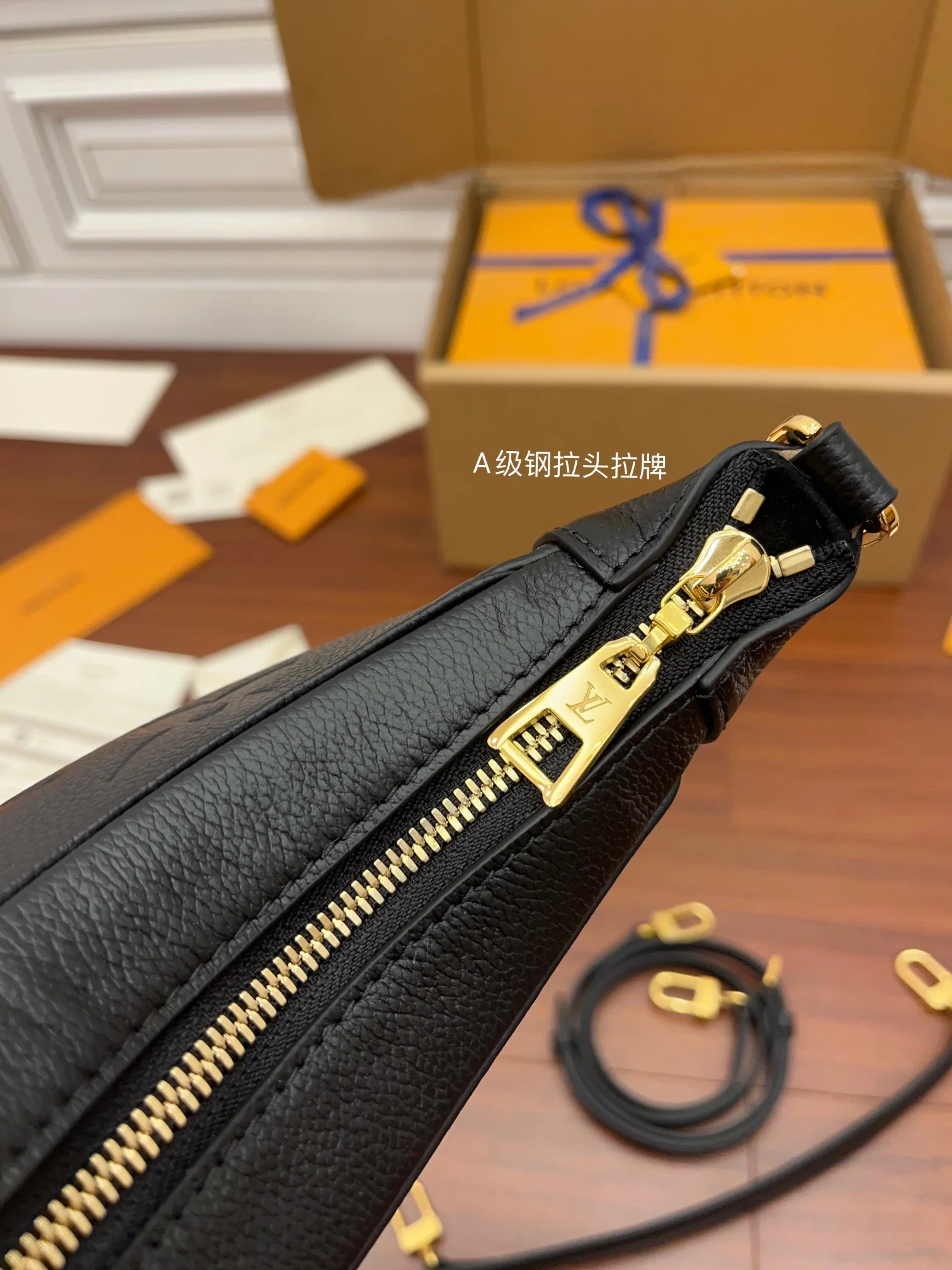 루이비통 M46002 가방 상세 이미지 5