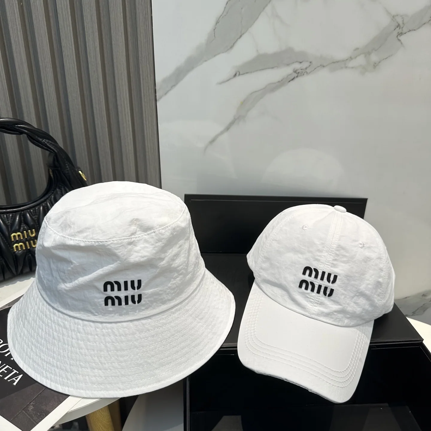 미우미우 경량 버킷햇 모자 상세 이미지 9
