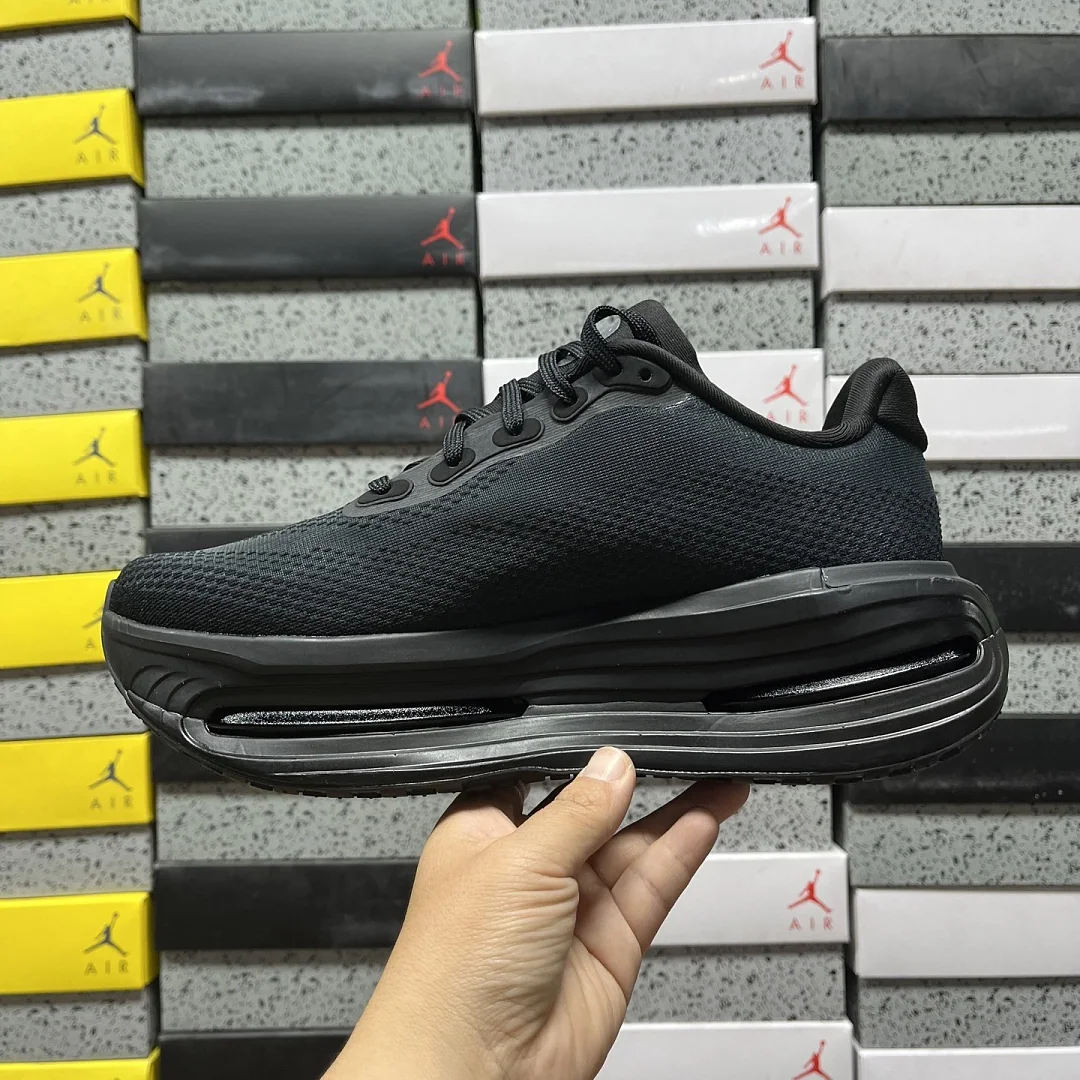 나이키 [M] 보메로 프리미엄 SP IQ0627-001 201655 Nike Vomero Premium SP Black Mini Chrome 상세 이미지 9