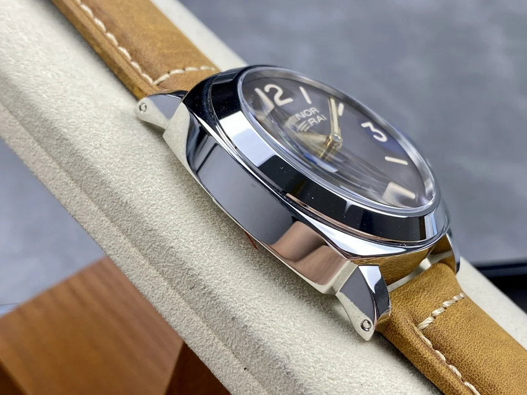 파네라이 PAM390 수동 시계 상세 이미지 5