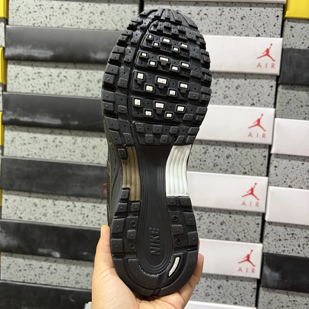 나이키 [PE] P 6000 IQ0298-010 201504 Nike P-6000 Black Dark Hazel 상세 이미지 5