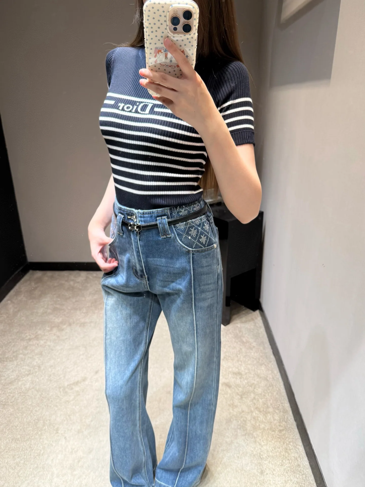 디올 워시드 블루 퀼팅 라인스톤 여성 바지 상세 이미지 4
