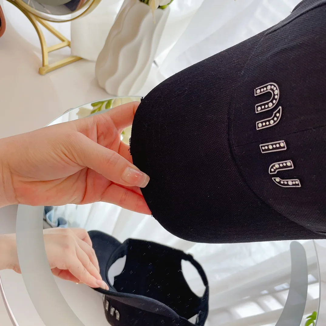 미우미우 모자 81006 Miu Miu Cap 상세 이미지 3