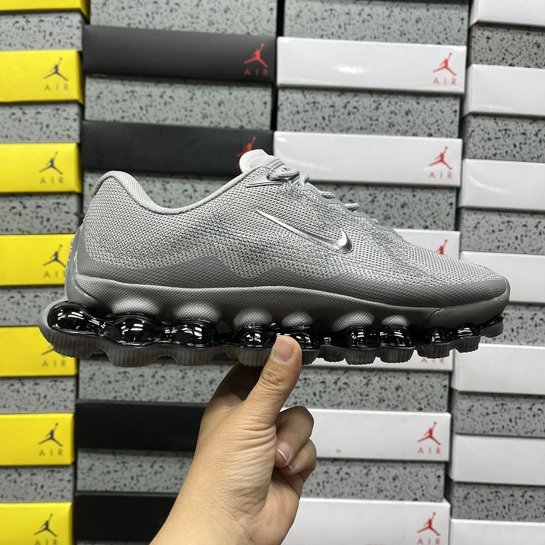 나이키 [EG] 에어 그레이 실버 IQ7634-002 201666 Nike Air Liquid Max 상세 이미지 3