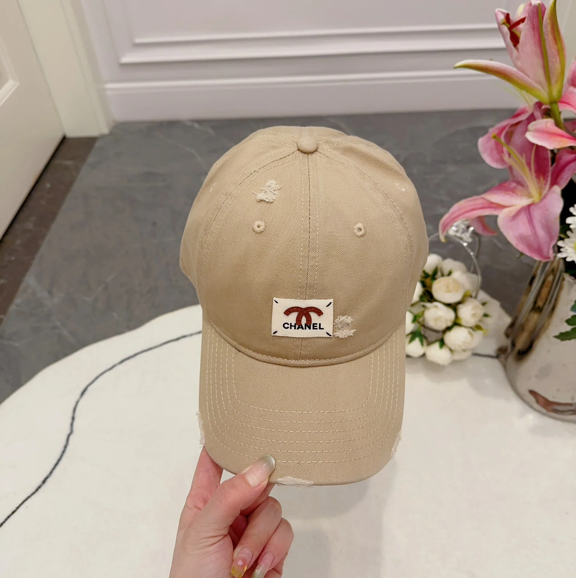 샤넬 데미지 가공 베이스볼 캡 상세 이미지 2