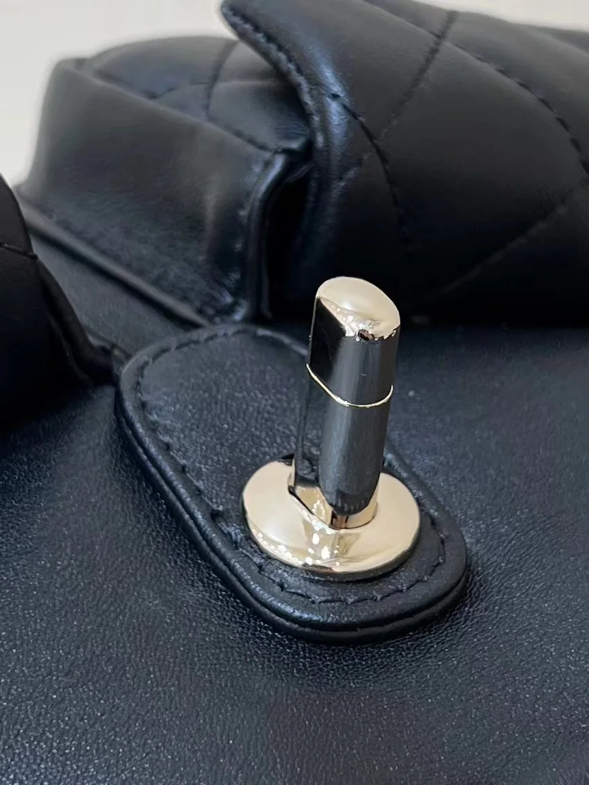 샤넬 개구리 더블 린넨 백팩 A92993 상세 이미지 8