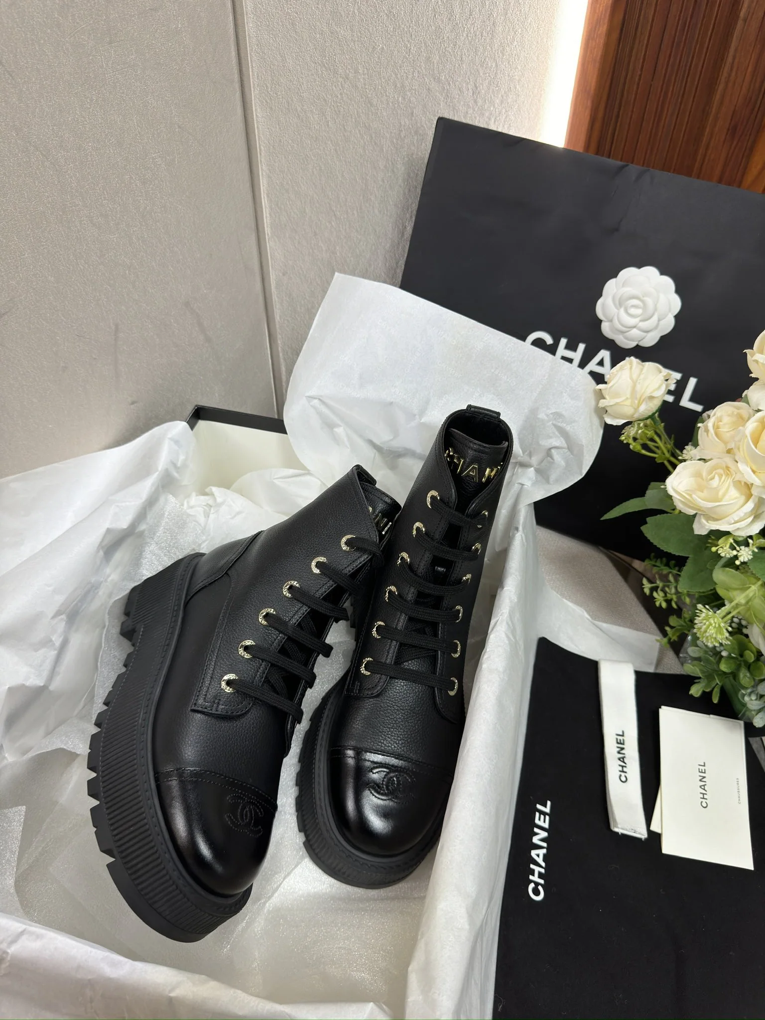 샤넬 23 B 두꺼운 바닥 마틴 부츠 상세 이미지 8