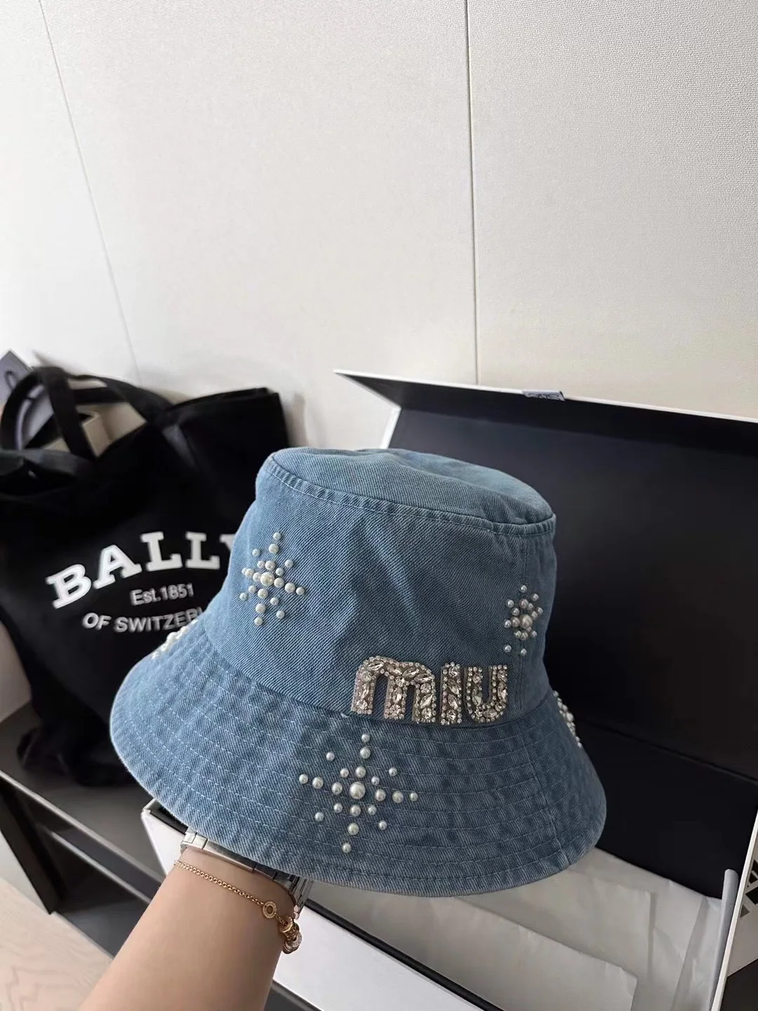 미우미우 모자 81097 Miu Miu Cap 상세 이미지 5