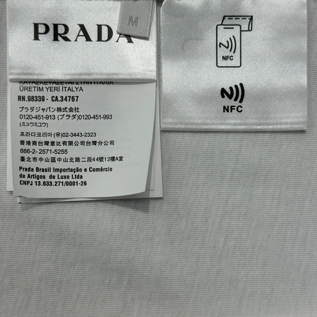 프라다 무지 로고 크루넥 반팔 티셔츠 상세 이미지 9