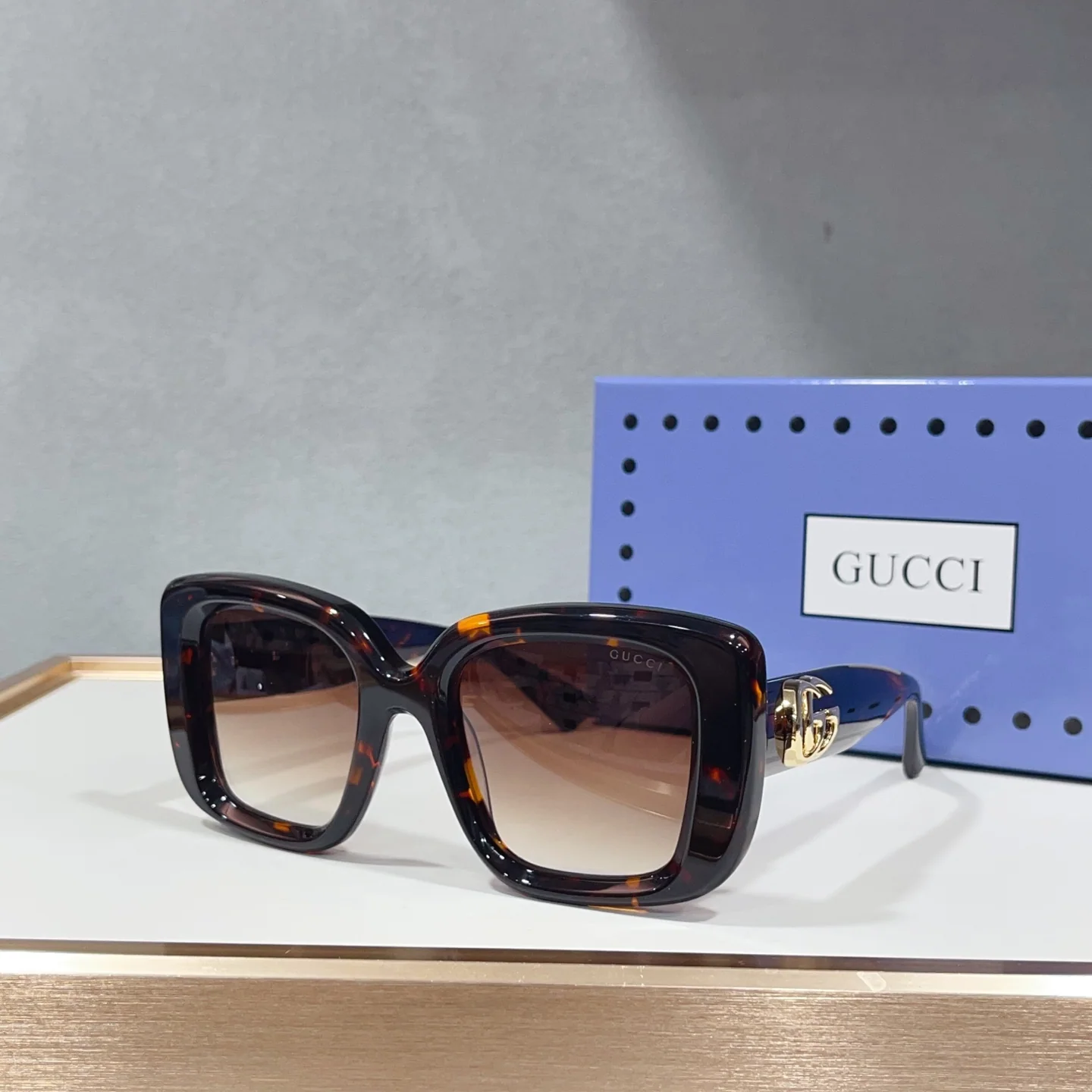 구찌 선글라스 56646 Gucci Sunglasses 상세 이미지 4