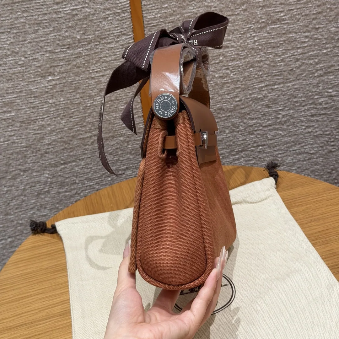 에르메스 미니 하바 캔버스 가방 상세 이미지 3