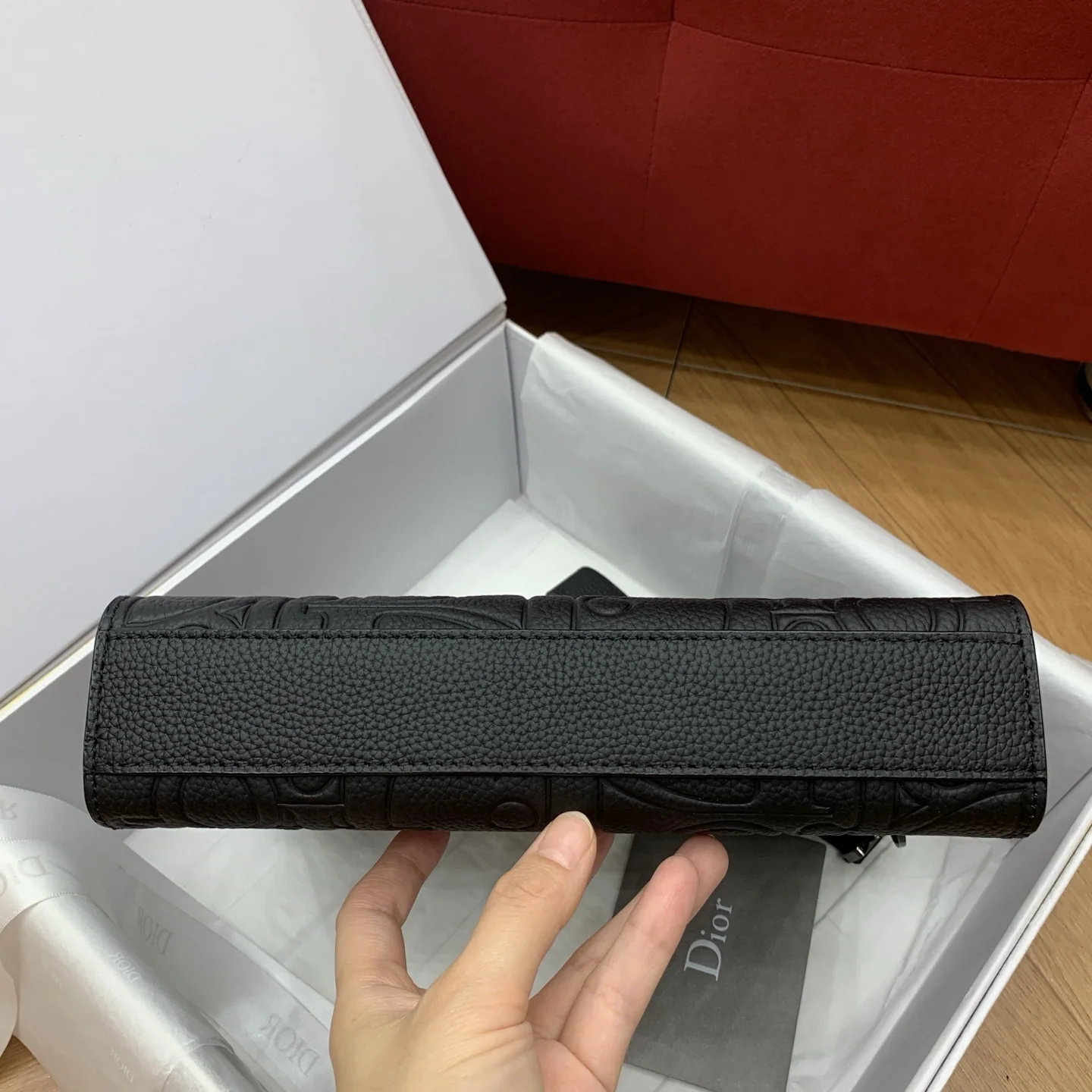 디올 오블리크 엠보싱 클러치 가방 상세 이미지 3