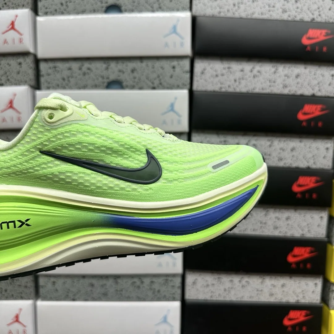 나이키 [XY] 보메로 플러스 HV8150-702 201687 Nike Vomero Plus Volt Tint Lime Blast 상세 이미지 8