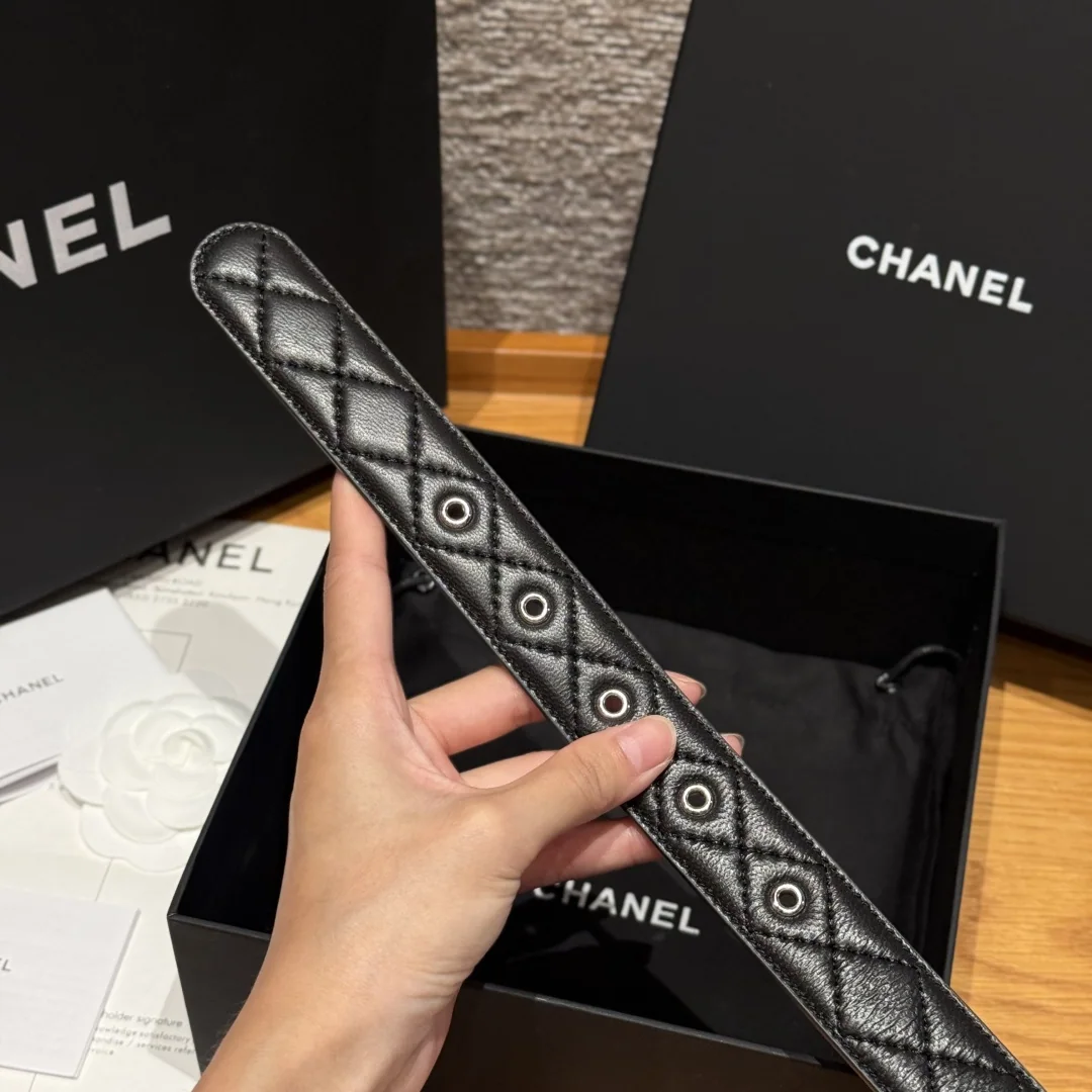 샤넬 더블 C 메탈 로고 램스킨 벨트 상세 이미지 7