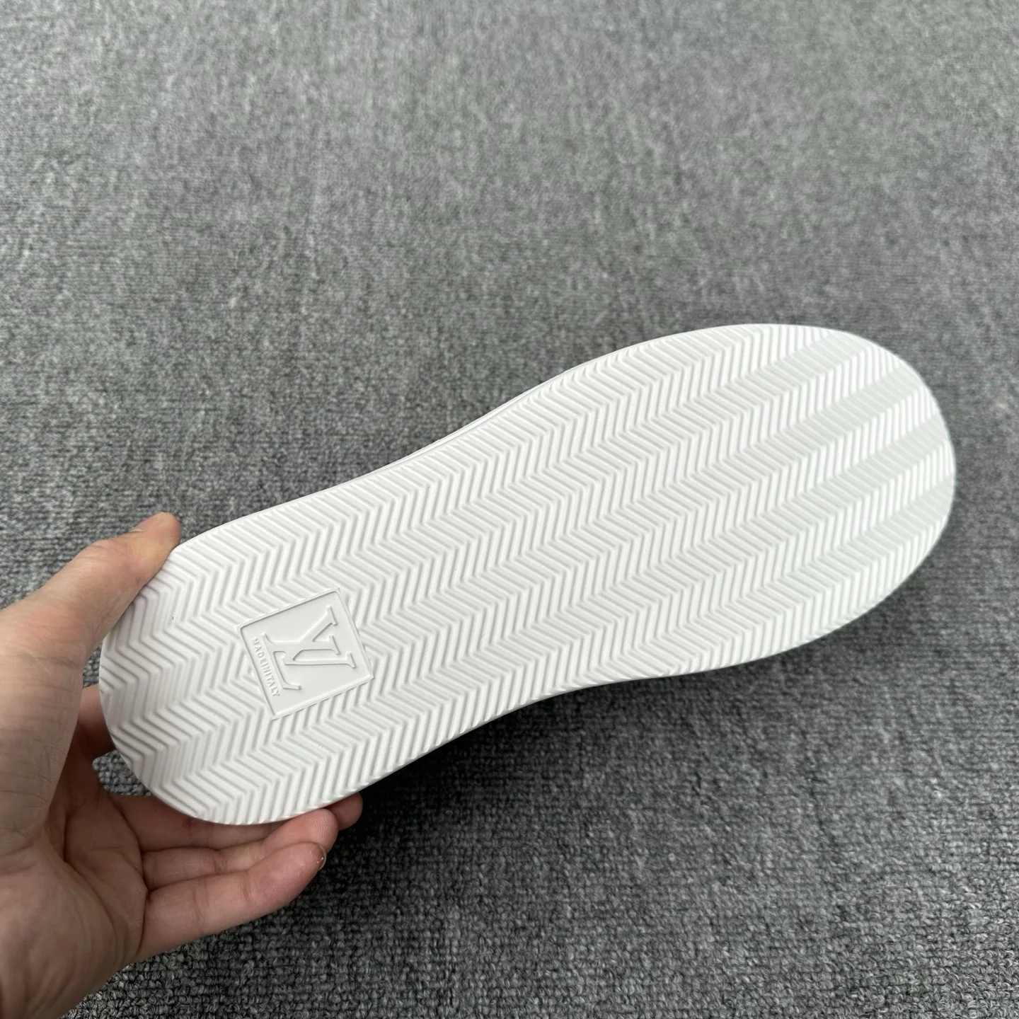 루이비통 모노그램 메시 남성 캐주얼 슈즈 상세 이미지 9